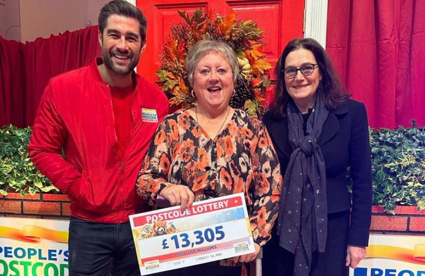 Canvey Island residents win big on Postcode Lottery